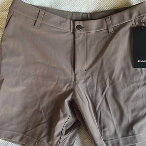Men’s Lululemon Commission Classic Shorts